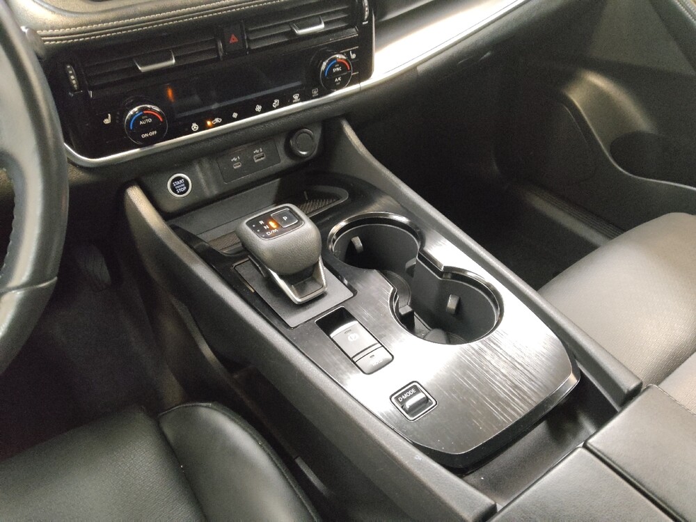 2022 Nissan Rogue in Fairfield, OH 45014 - 18110889 26