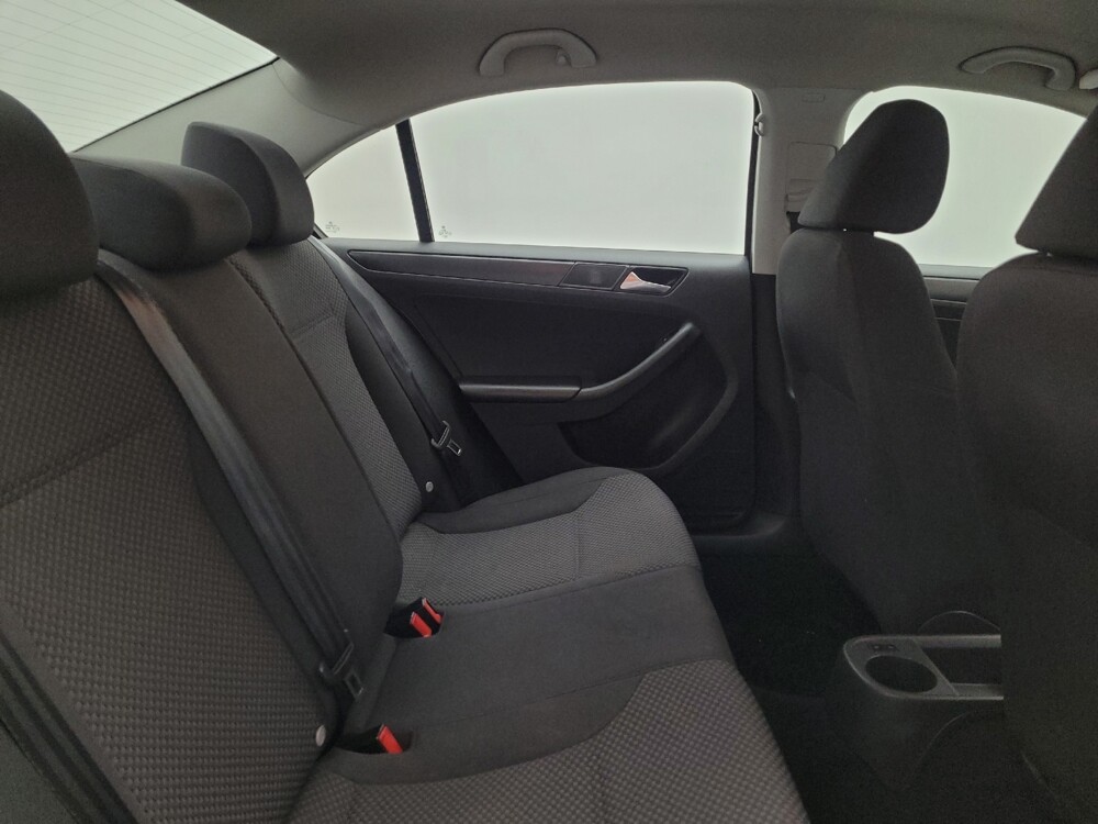 2013 Volkswagen Jetta in Toledo, OH 43617 - 18110891 19