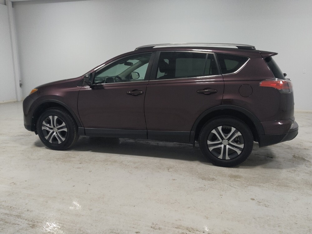 2018 Toyota RAV4 in Columbus, OH 43231 - 18110893 3