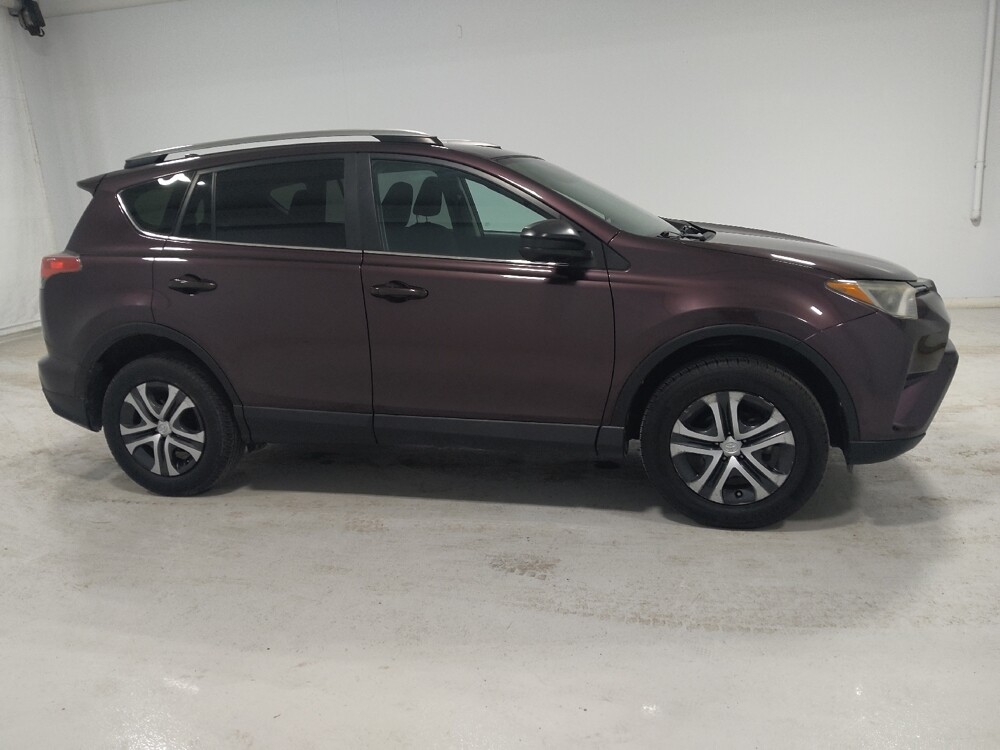 2018 Toyota RAV4 in Columbus, OH 43231 - 18110893 11