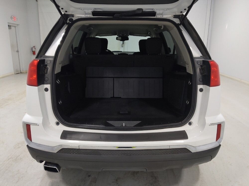 2017 GMC Terrain in Fairfield, OH 45014 - 18110896 29