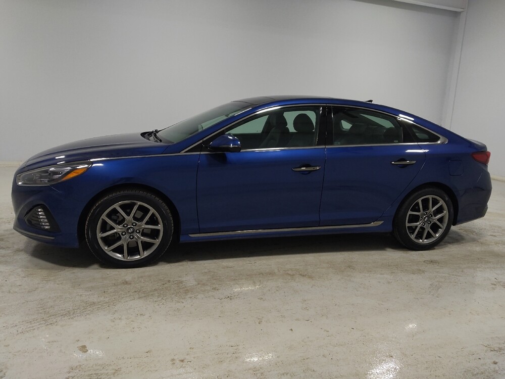 2018 Hyundai Sonata in Columbus, OH 43231 - 18110900 2