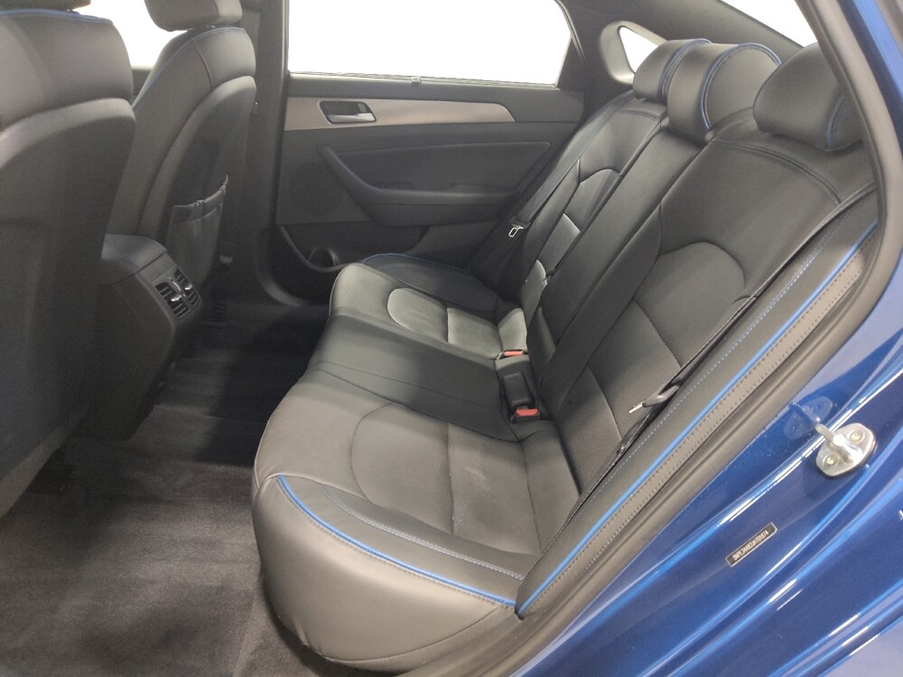 2018 Hyundai Sonata in Columbus, OH 43231 - 18110900 18