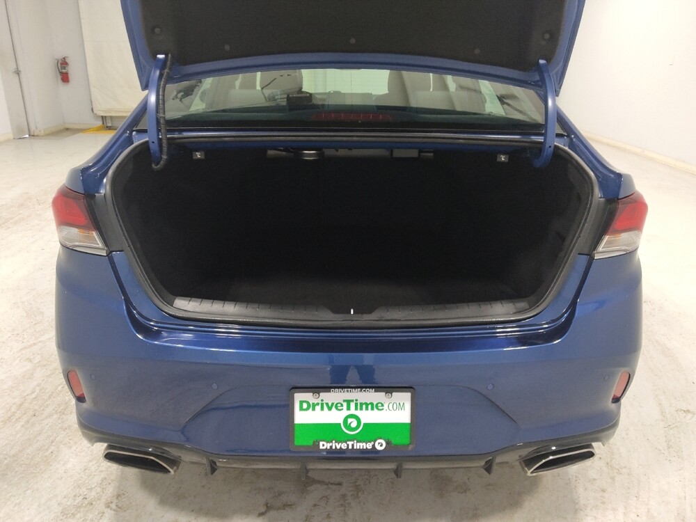 2018 Hyundai Sonata in Columbus, OH 43231 - 18110900 29