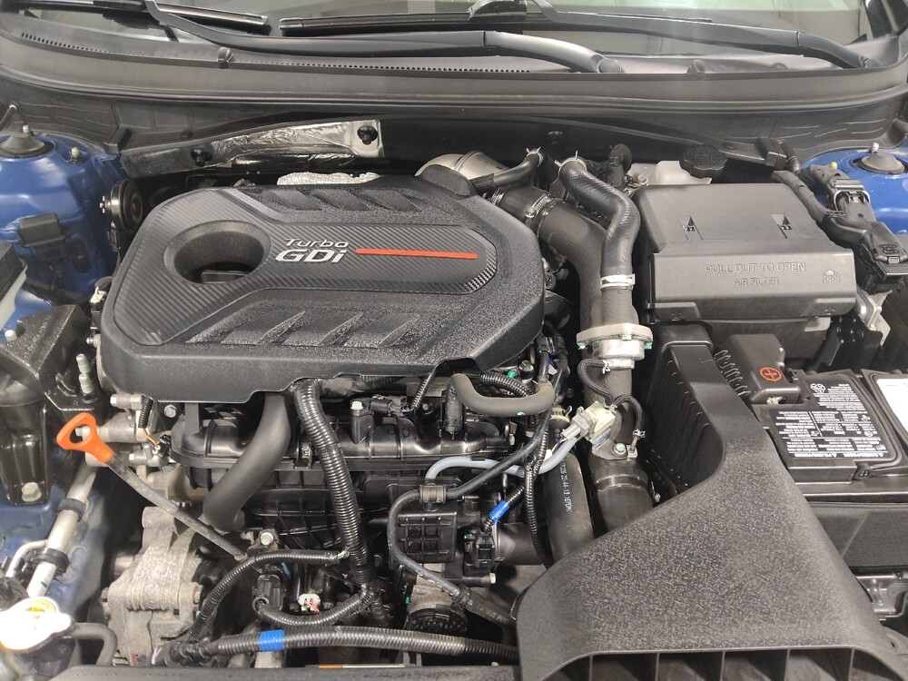 2018 Hyundai Sonata in Columbus, OH 43231 - 18110900 30