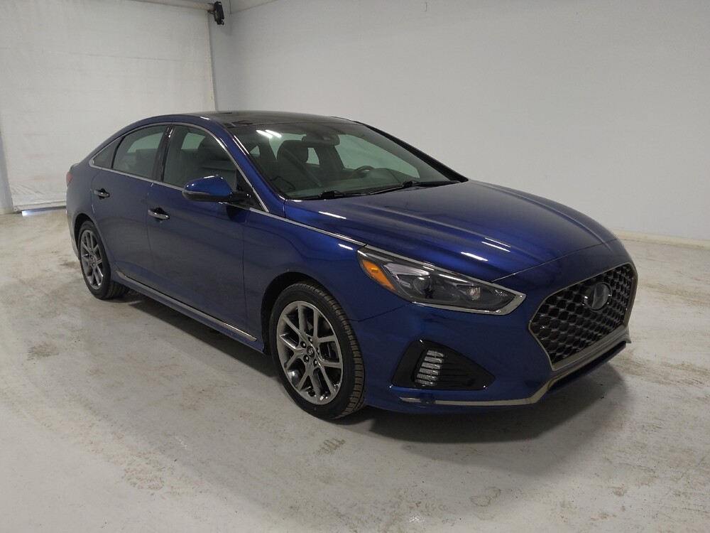 2018 Hyundai Sonata in Columbus, OH 43231 - 18110900 13