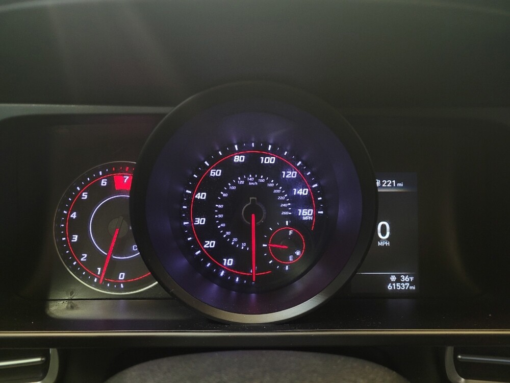 2021 Hyundai Elantra in Columbus, OH 43228 - 18110902 23