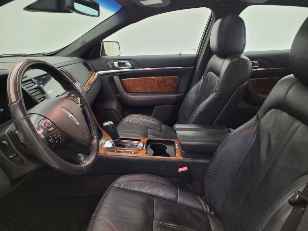 2016 Lincoln MKS in Fairfield, OH 45014 - 18110903 17