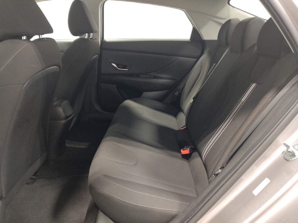 2023 Hyundai Elantra in Columbus, OH 43231 - 18110910 18