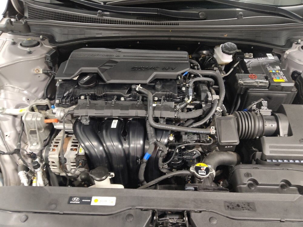 2023 Hyundai Elantra in Columbus, OH 43231 - 18110910 30