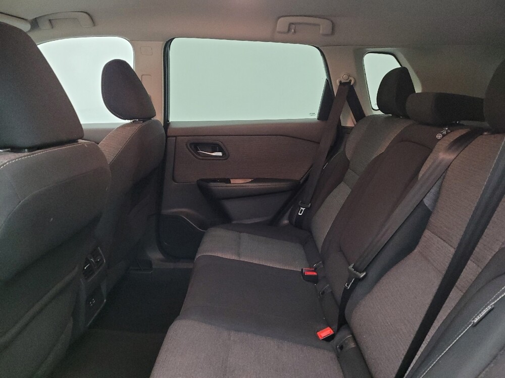 2021 Nissan Rogue in Maple Heights, OH 44137 - 18110914 18