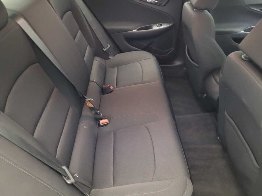 2020 Chevrolet Malibu in Plymouth Meeting, PA 19462 - 18110919 19