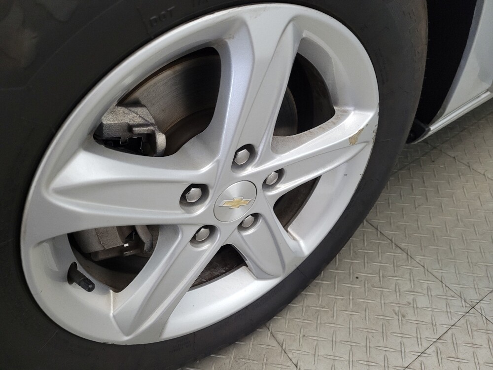 2020 Chevrolet Malibu in Plymouth Meeting, PA 19462 - 18110919 31