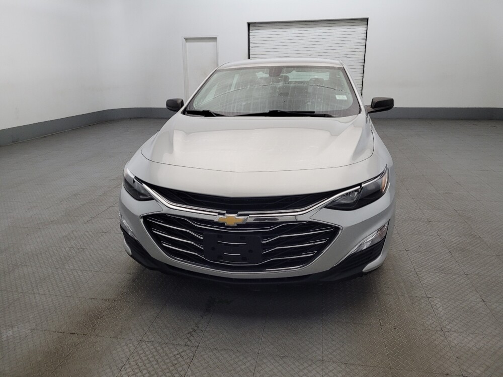 2020 Chevrolet Malibu in Plymouth Meeting, PA 19462 - 18110919 15