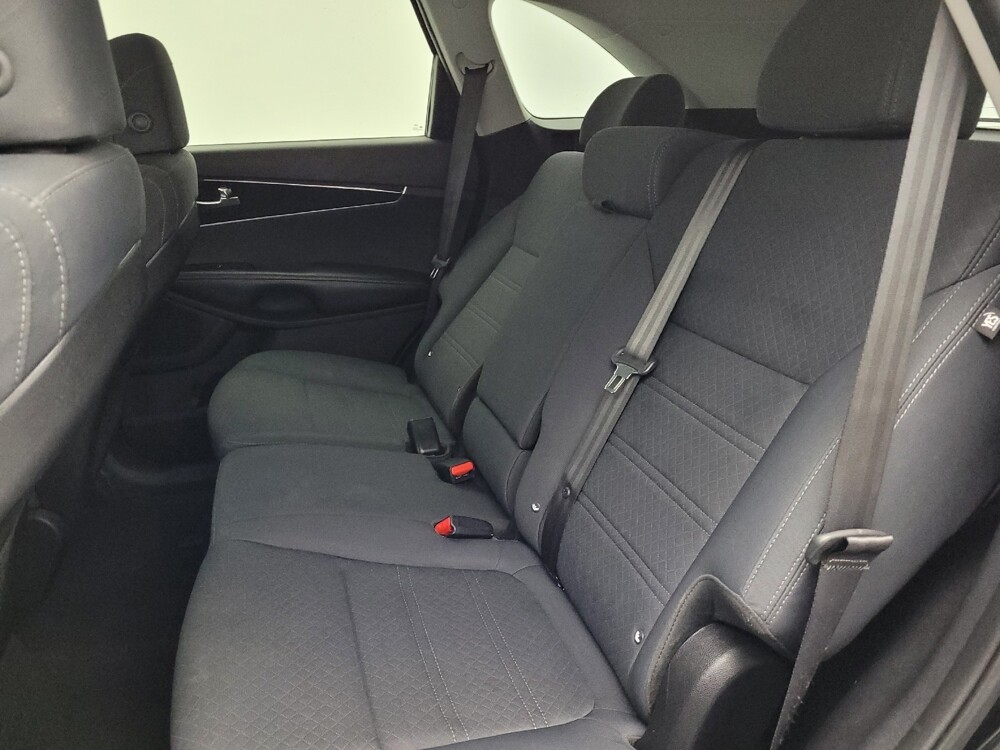 2017 Kia Sorento in Columbia, SC 29210 - 18110925 18