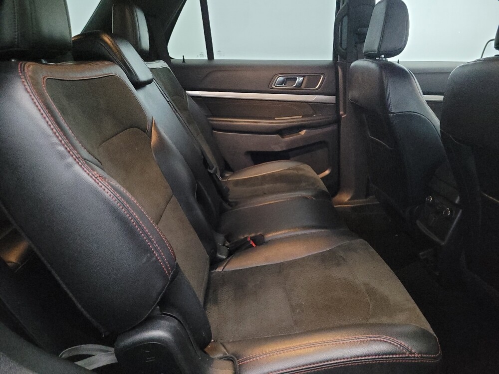2019 Ford Explorer in Allentown, PA 18103 - 18110929 19