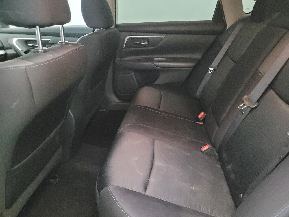 2017 Nissan Altima in Allentown, PA 18103 - 18110930 18