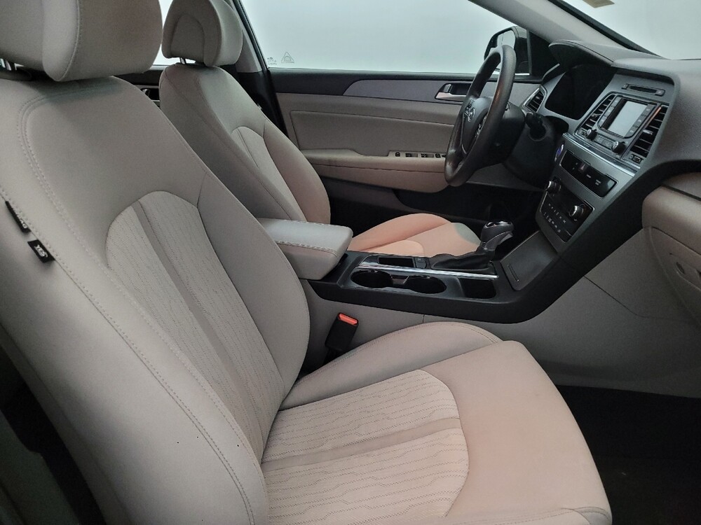 2016 Hyundai Sonata in Plymouth Meeting, PA 19462 - 18110935 21