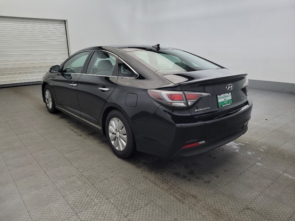 2016 Hyundai Sonata in Plymouth Meeting, PA 19462 - 18110935 5