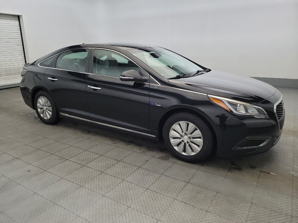 2016 Hyundai Sonata in Plymouth Meeting, PA 19462 - 18110935 11
