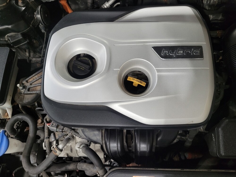 2016 Hyundai Sonata in Plymouth Meeting, PA 19462 - 18110935 30