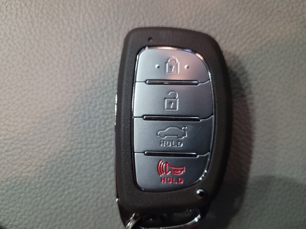 2015 Hyundai Sonata in Glen Burnie, MD 21061 - 18110937 32