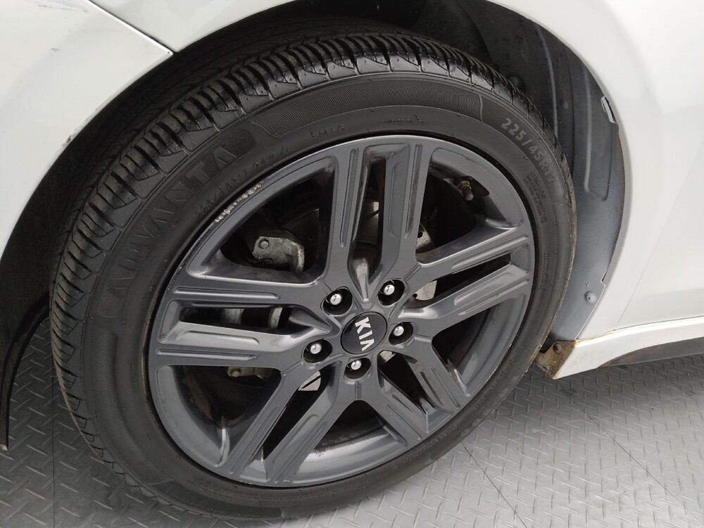 2021 Kia Forte in Springfield, MO 65807 - 18110950 31