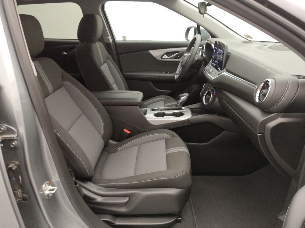 2024 Chevrolet Blazer in Springfield, MO 65807 - 18110953 21