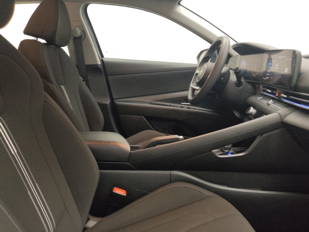 2024 Hyundai Elantra in Lombard, IL 60148 - 18110968 21