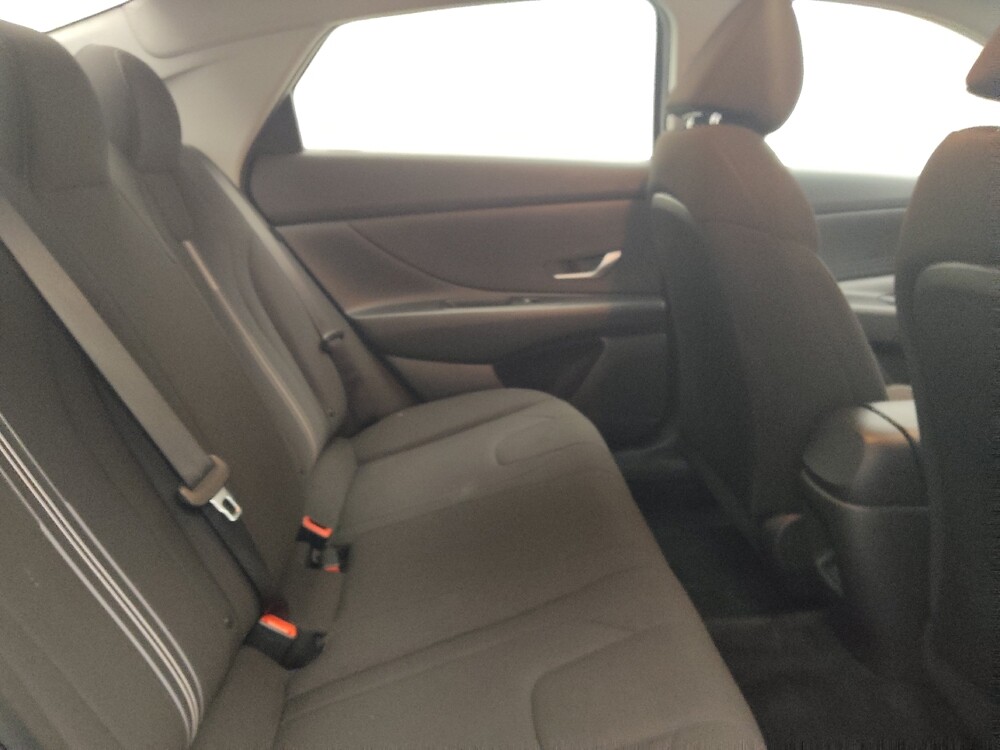 2024 Hyundai Elantra in Lombard, IL 60148 - 18110968 19