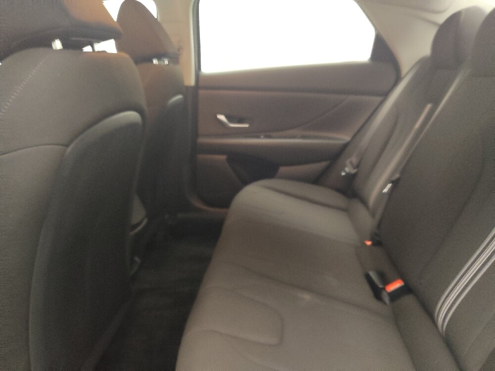 2024 Hyundai Elantra in Lombard, IL 60148 - 18110968 18