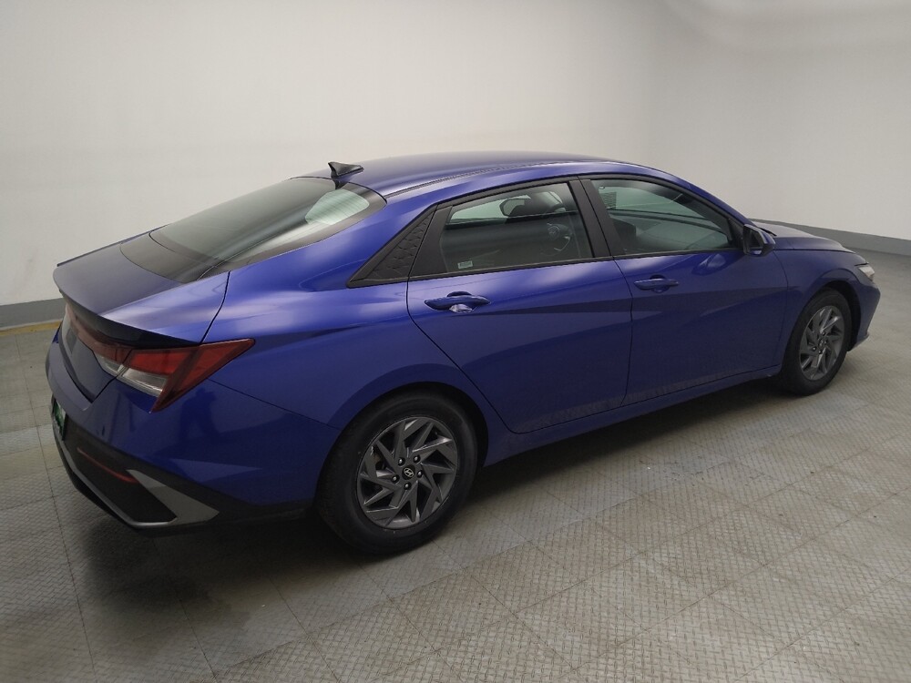 2024 Hyundai Elantra in Lombard, IL 60148 - 18110968 10