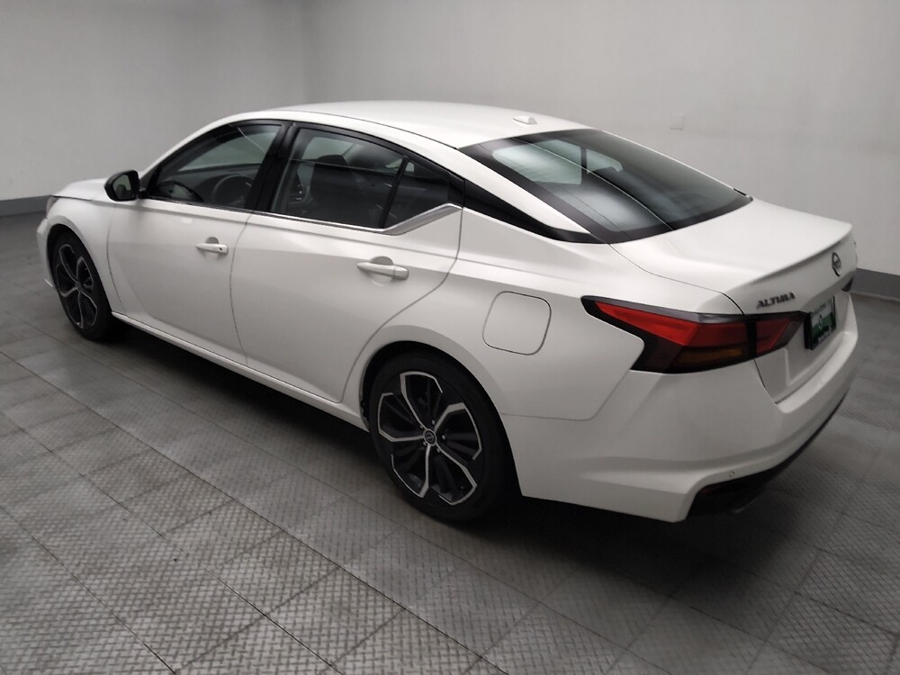 2024 Nissan Altima in Lombard, IL 60148 - 18110970 3
