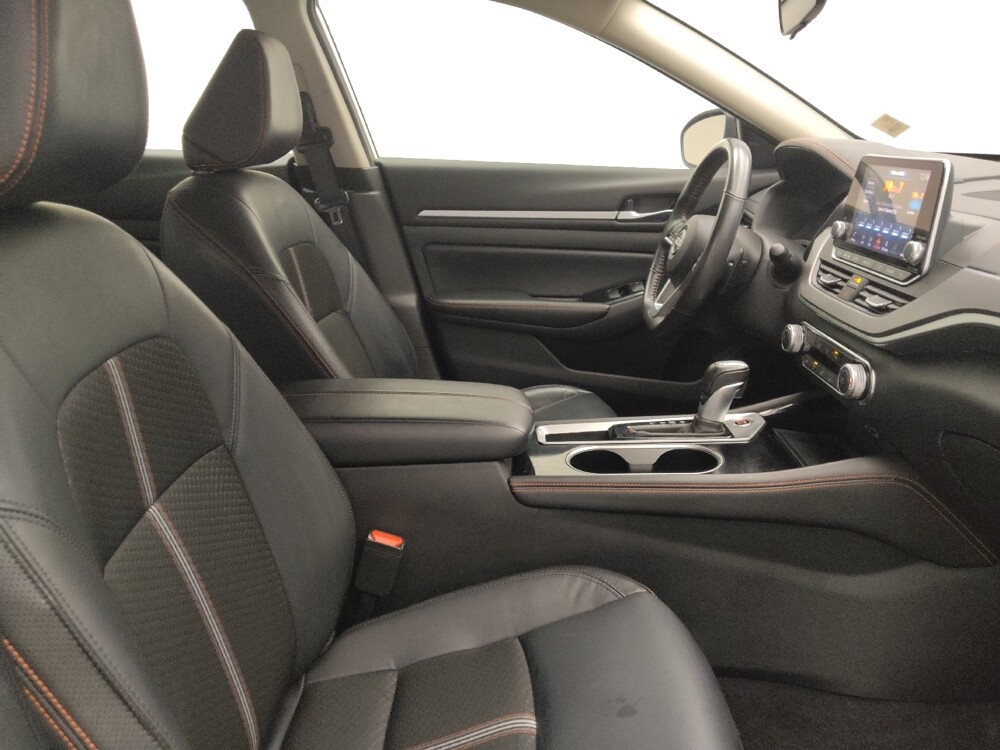 2024 Nissan Altima in Lombard, IL 60148 - 18110970 21