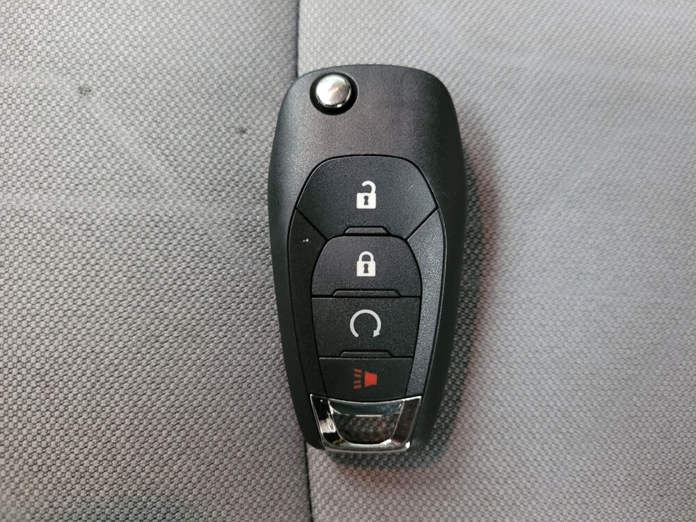 2020 Chevrolet Trax in Taylor, MI 48180 - 18110973 32