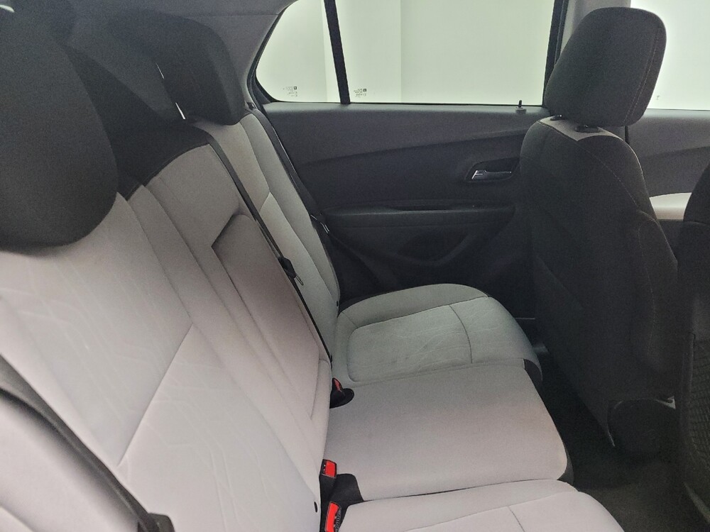 2020 Chevrolet Trax in Taylor, MI 48180 - 18110973 19