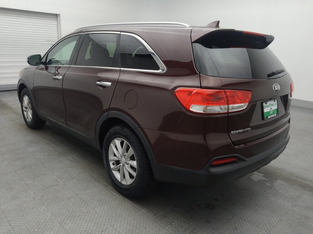 2018 Kia Sorento in Orlando, FL 32808 - 18110982 5