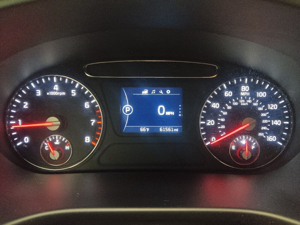 2018 Kia Sorento in Orlando, FL 32808 - 18110982 23