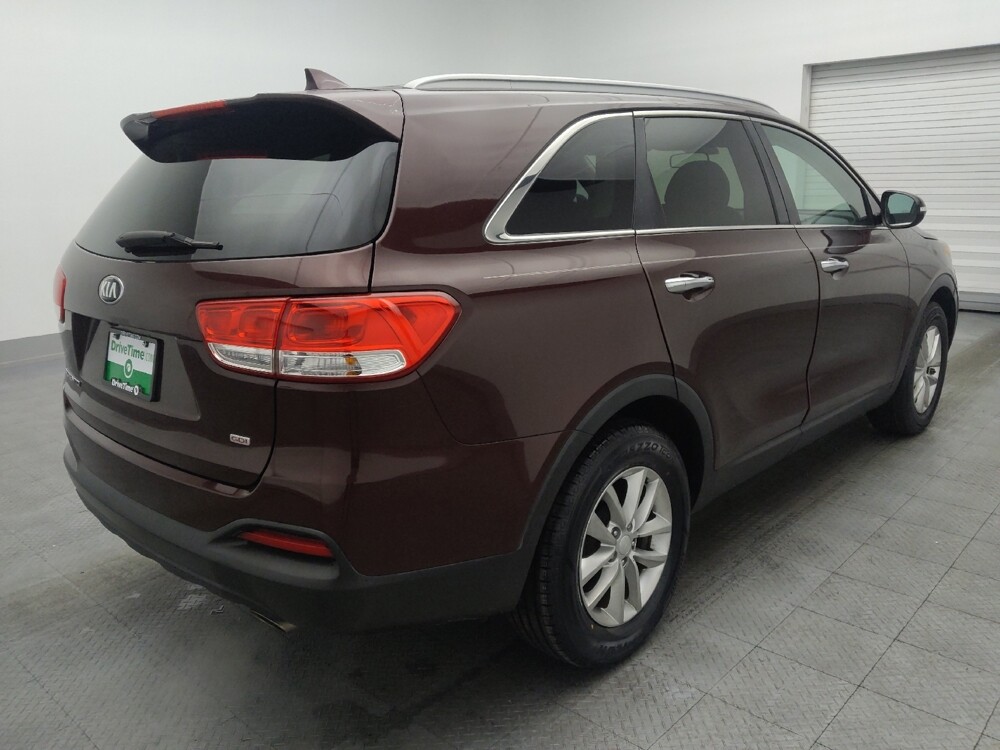 2018 Kia Sorento in Orlando, FL 32808 - 18110982 9