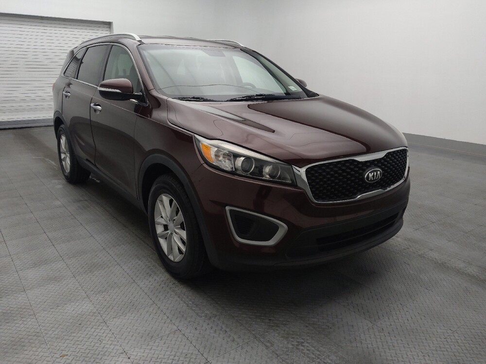 2018 Kia Sorento in Orlando, FL 32808 - 18110982 13