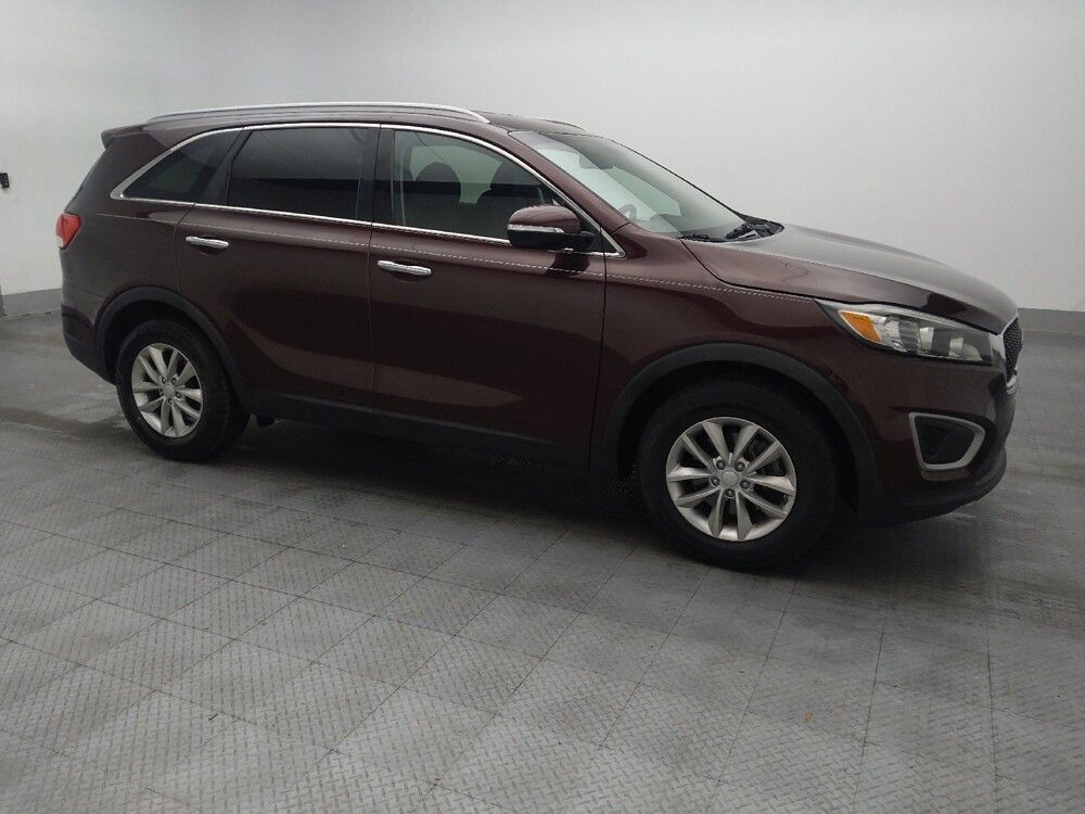 2018 Kia Sorento in Orlando, FL 32808 - 18110982 11