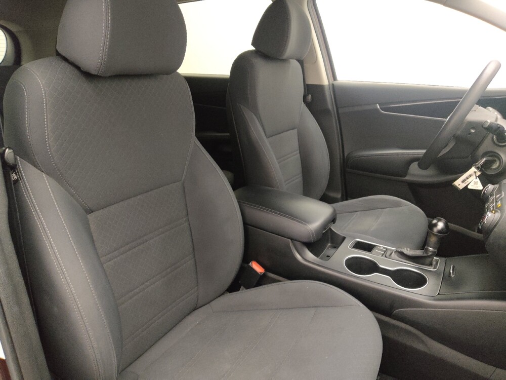 2018 Kia Sorento in Orlando, FL 32808 - 18110982 21