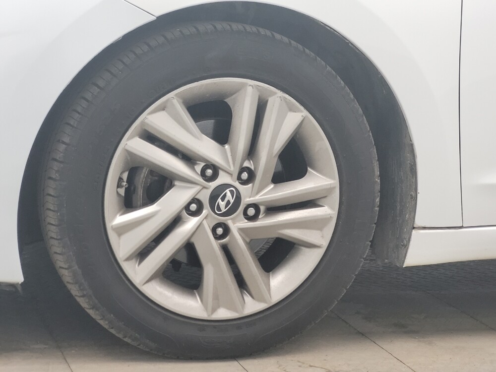 2019 Hyundai Elantra in Memphis, TN 38115 - 18110991 31