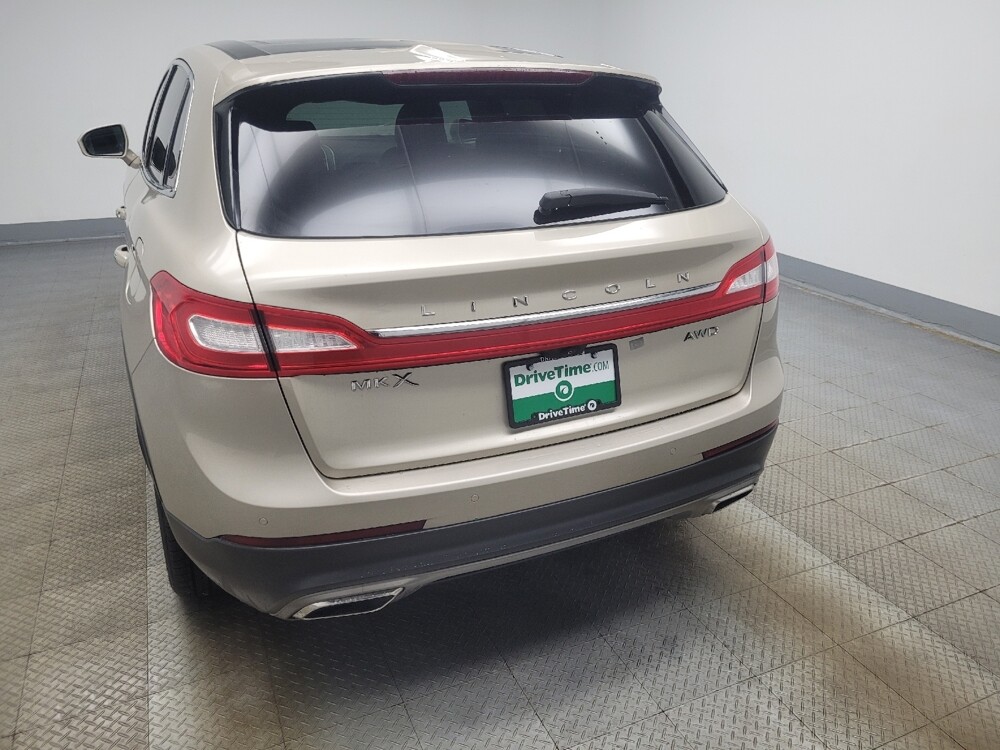 2017 Lincoln MKX in Indianapolis, IN 46219 - 18110993 6
