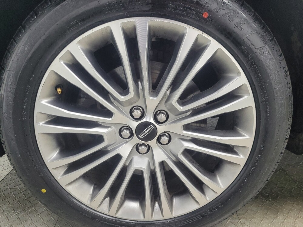 2017 Lincoln MKX in Indianapolis, IN 46219 - 18110993 31