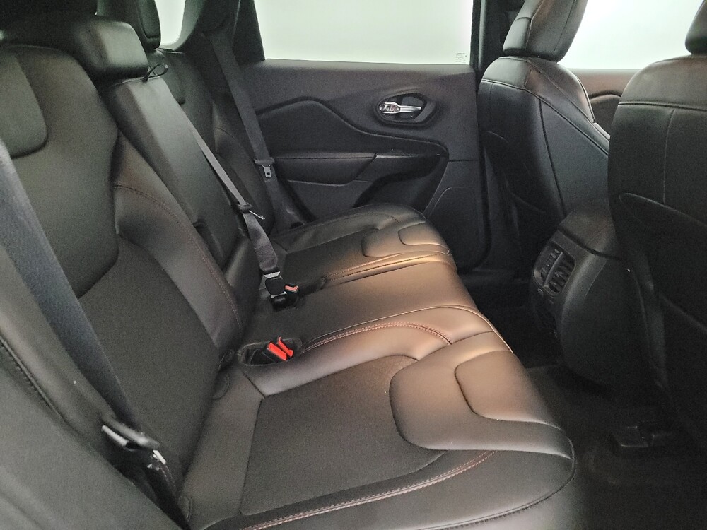 2020 Jeep Cherokee in Pittsburgh, PA 15237 - 18110996 19