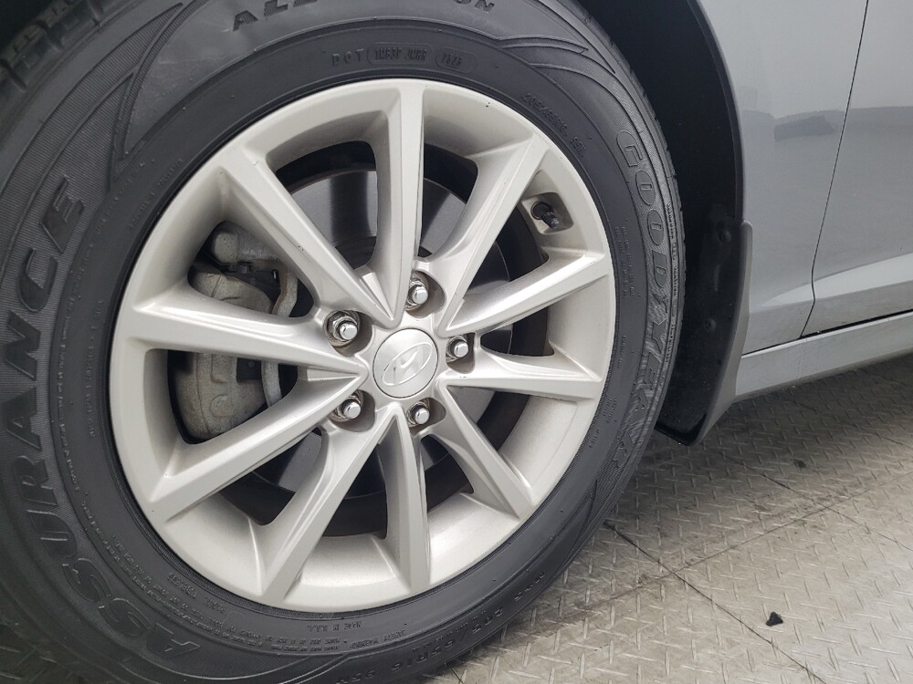 2019 Hyundai Sonata in Gainesville, FL 32609 - 18110999 31