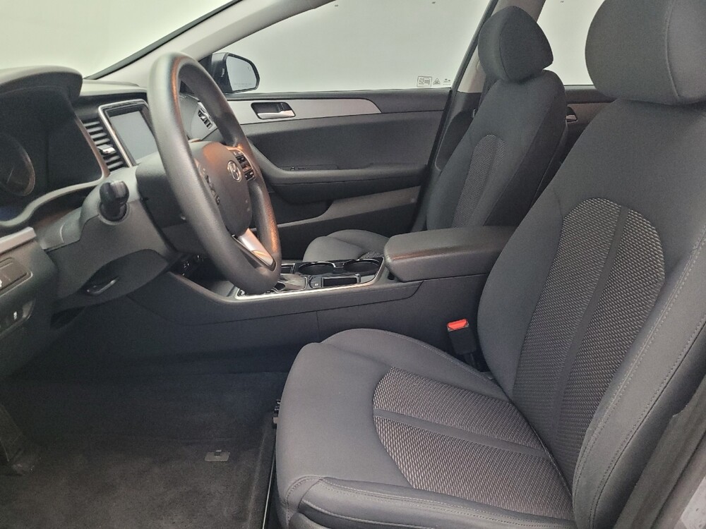 2019 Hyundai Sonata in Gainesville, FL 32609 - 18110999 17