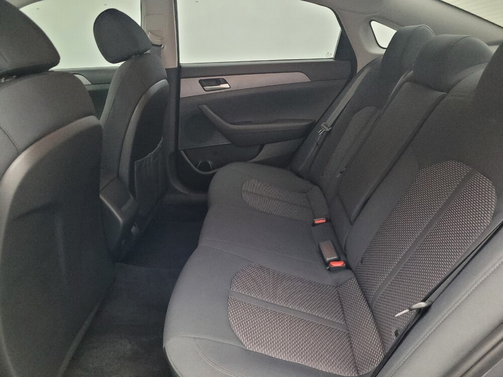 2019 Hyundai Sonata in Gainesville, FL 32609 - 18110999 18