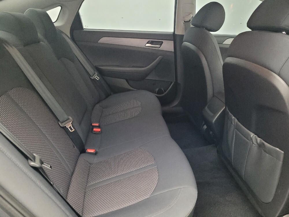 2019 Hyundai Sonata in Gainesville, FL 32609 - 18110999 19